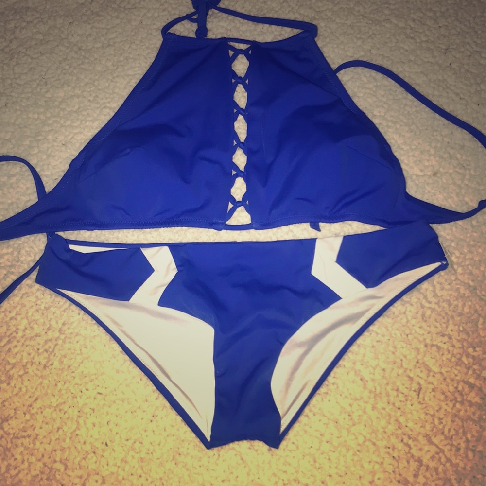 NWT Victoria’s Secret PINK High Neck Bikini S 👙
